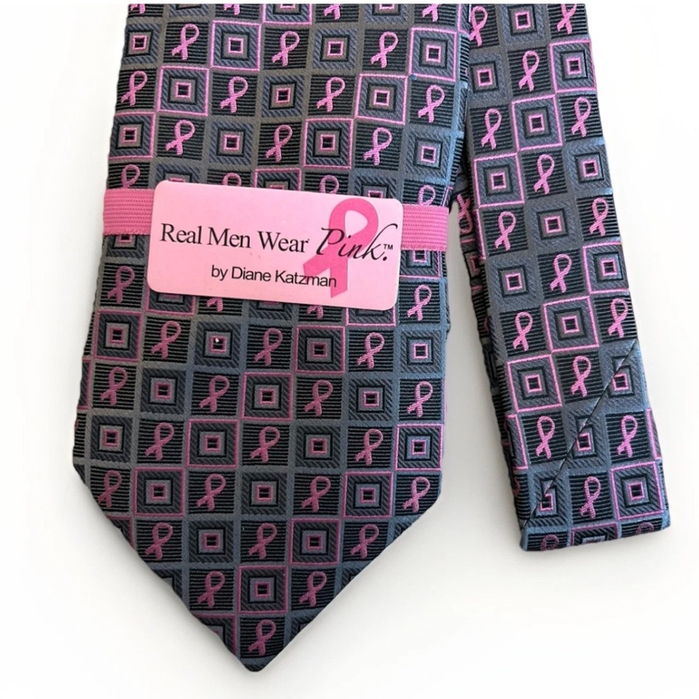 NWT Real Men Wear Pink Diane Katzman Silk Tie Breast Cancer Awareness Gray Pink